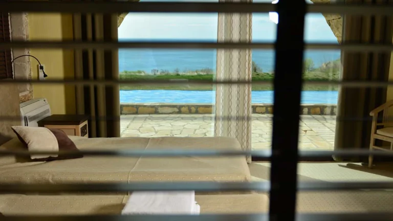 cfbfe361e0e6febff7a4f18a41b172349f56258b