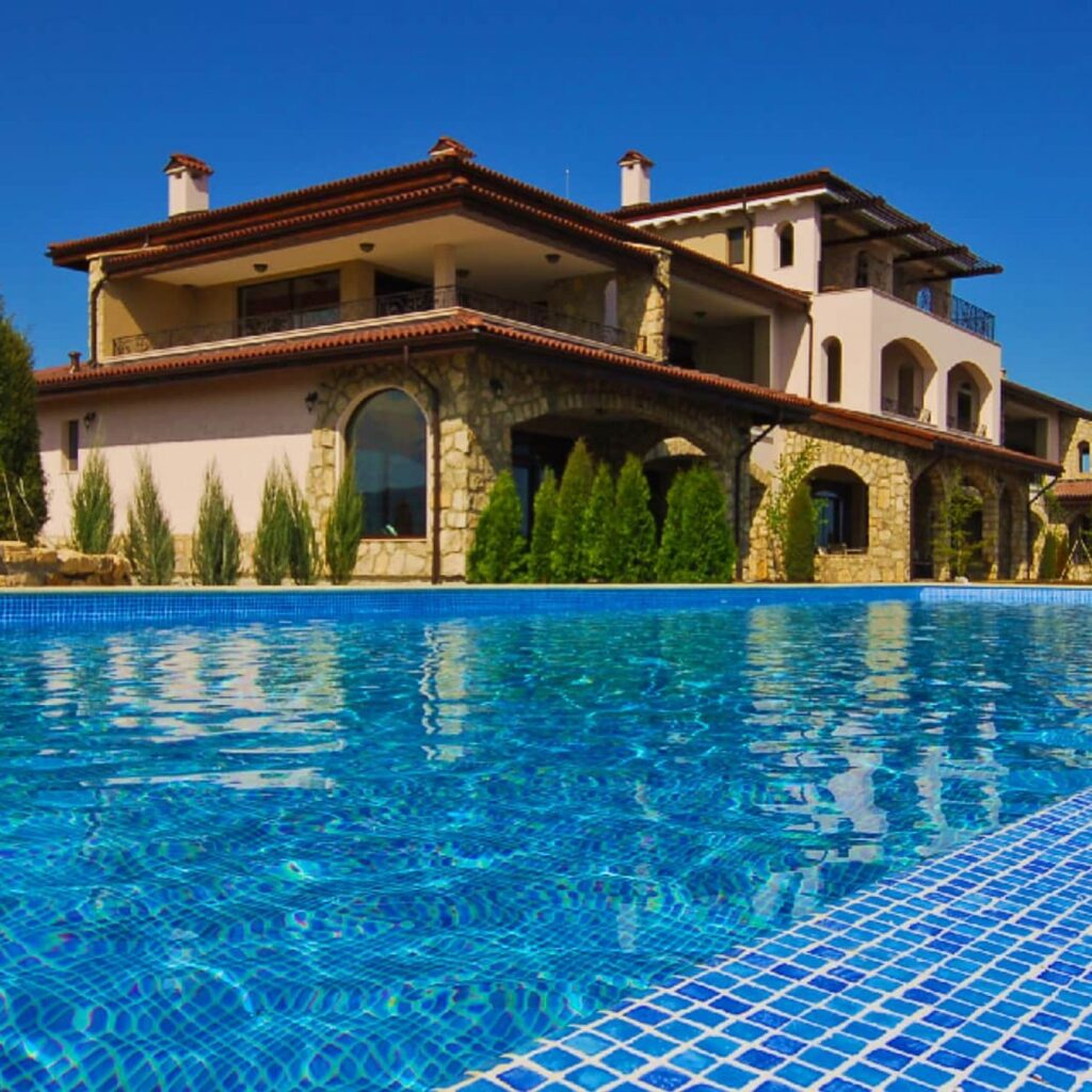 Club Residence